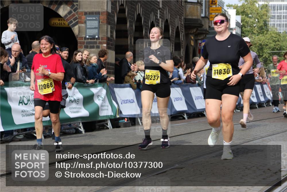 13.09.2026 - 21. swb-Marathon Bremen Strokosch-Dieckow http://msf.ph/oto/10377300 13.09.2026 11:03:26 Ziel 10150, 10185, 10195, 10528, 10531, 10598, 10715, 10727, 10731, 10959, 11070, 11095, 11313, 11493, 11676, 11697, 11830, 11836, 12214, 12421, 12432, 12448, 12483, 10090, 10091, 10327, 10420, 10569, 10902, 10950, 11211, 11411, 11595, 11655, 11746, 12074 meine-sportfotos.de