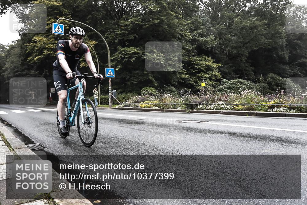 13.09.2026 - Stadtparktriathlon H.Heesch http://msf.ph/oto/10377399 13.09.2026 09:35:50 Radfahren 119, 154 meine-sportfotos.de