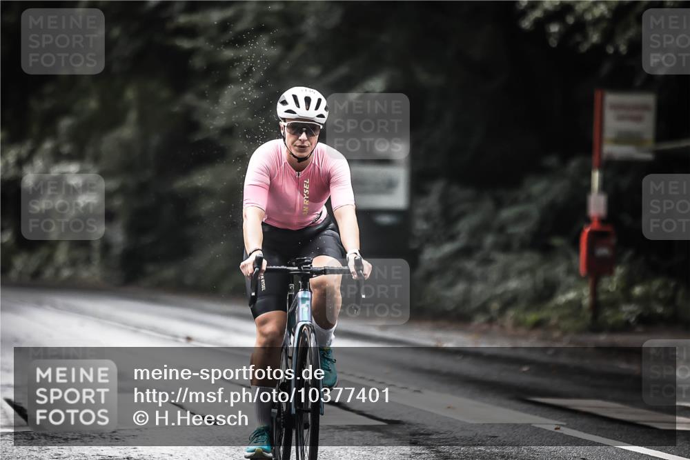 13.09.2026 - Stadtparktriathlon H.Heesch http://msf.ph/oto/10377401 13.09.2026 12:19:18 Radfahren 972, 1020, 1075, 1145, 1169, 1173 meine-sportfotos.de