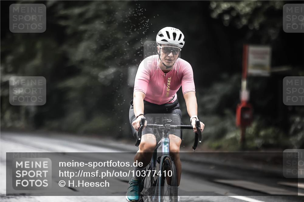 13.09.2026 - Stadtparktriathlon H.Heesch http://msf.ph/oto/10377410 13.09.2026 12:19:19 Radfahren 972, 1020, 1075, 1145, 1169, 1173 meine-sportfotos.de