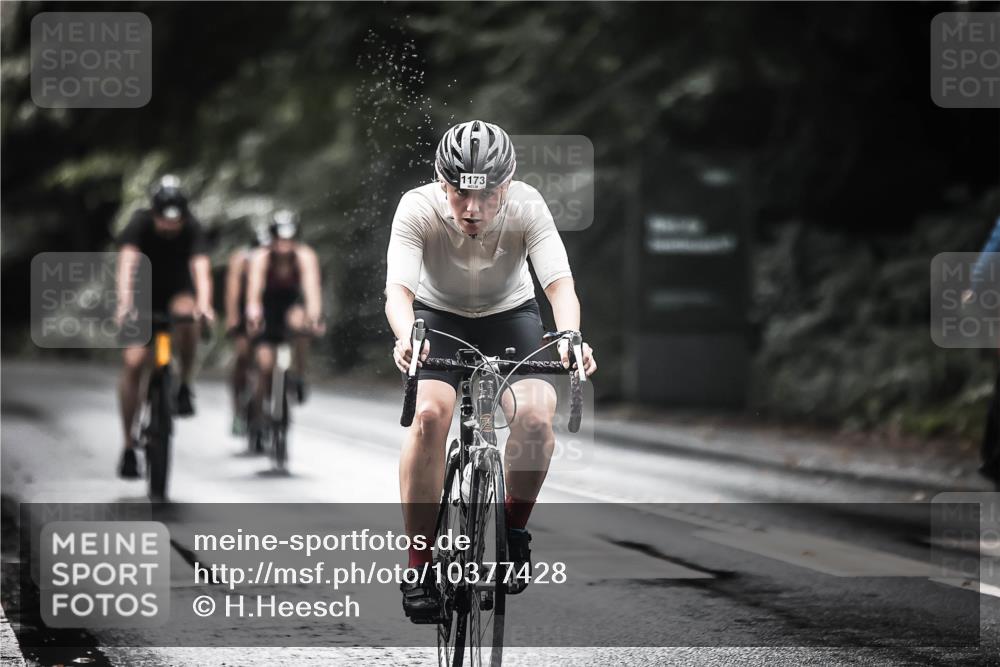 13.09.2026 - Stadtparktriathlon H.Heesch http://msf.ph/oto/10377428 13.09.2026 12:19:21 Radfahren 972, 1020, 1075, 1145, 1169, 1173 meine-sportfotos.de