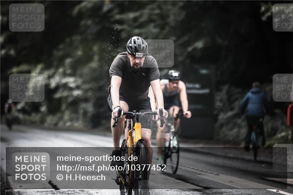 13.09.2026 - Stadtparktriathlon H.Heesch http://msf.ph/oto/10377452 13.09.2026 12:19:23 Radfahren 972, 1020, 1075, 1145, 1169, 1173 meine-sportfotos.de