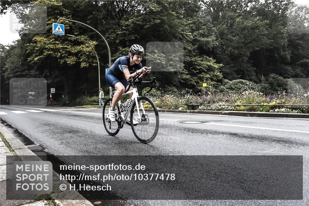 13.09.2026 - Stadtparktriathlon H.Heesch http://msf.ph/oto/10377478 13.09.2026 09:37:10 Radfahren 147, 203 meine-sportfotos.de