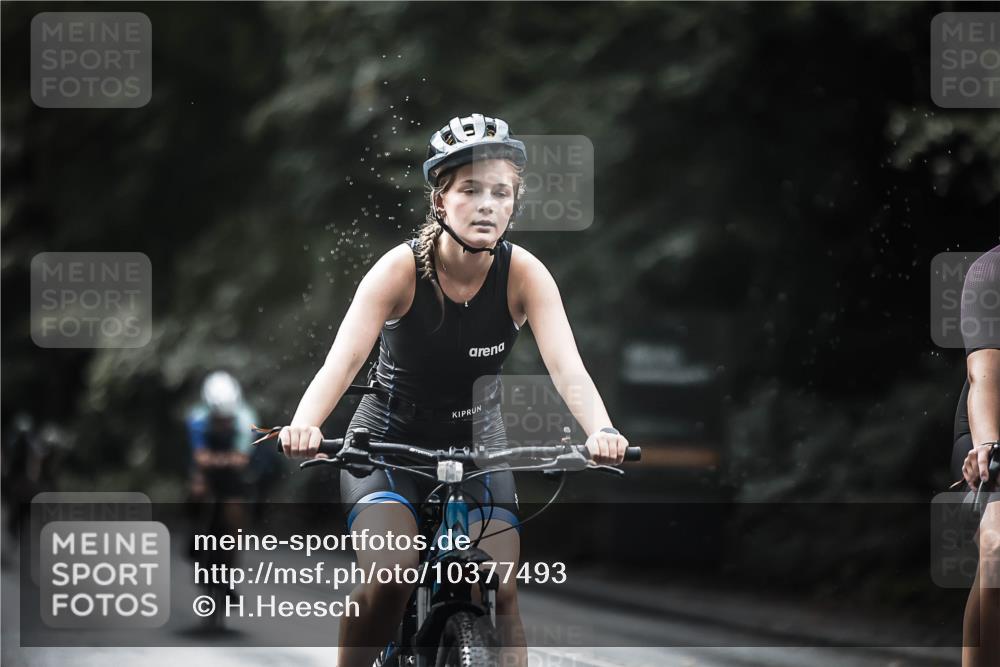 13.09.2026 - Stadtparktriathlon H.Heesch http://msf.ph/oto/10377493 13.09.2026 12:19:33 Radfahren 1098, 1134, 1148, 1158, 1181 meine-sportfotos.de