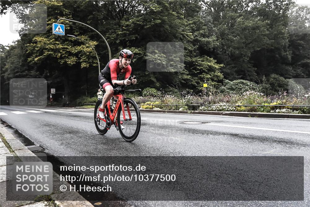 13.09.2026 - Stadtparktriathlon H.Heesch http://msf.ph/oto/10377500 13.09.2026 09:37:23 Radfahren 150, 165, 176 meine-sportfotos.de