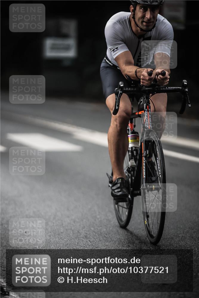 13.09.2026 - Stadtparktriathlon H.Heesch http://msf.ph/oto/10377521 13.09.2026 10:59:07 Radfahren 505, 527, 544, 582, 583, 677 meine-sportfotos.de