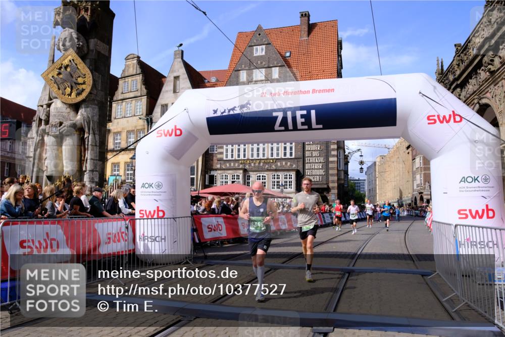 13.09.2026 - 21. swb-Marathon Bremen Tim E. http://msf.ph/oto/10377527 13.09.2026 13:13:24 Ziel 280, 313, 621, 868, 987, 1207, 2498, 2559, 2801, 2858, 3566, 3625, 4582, 5345, 5379, 5769, 6349, 7874, 8291, 8419, 8464, 9092, 9217, 13140 meine-sportfotos.de