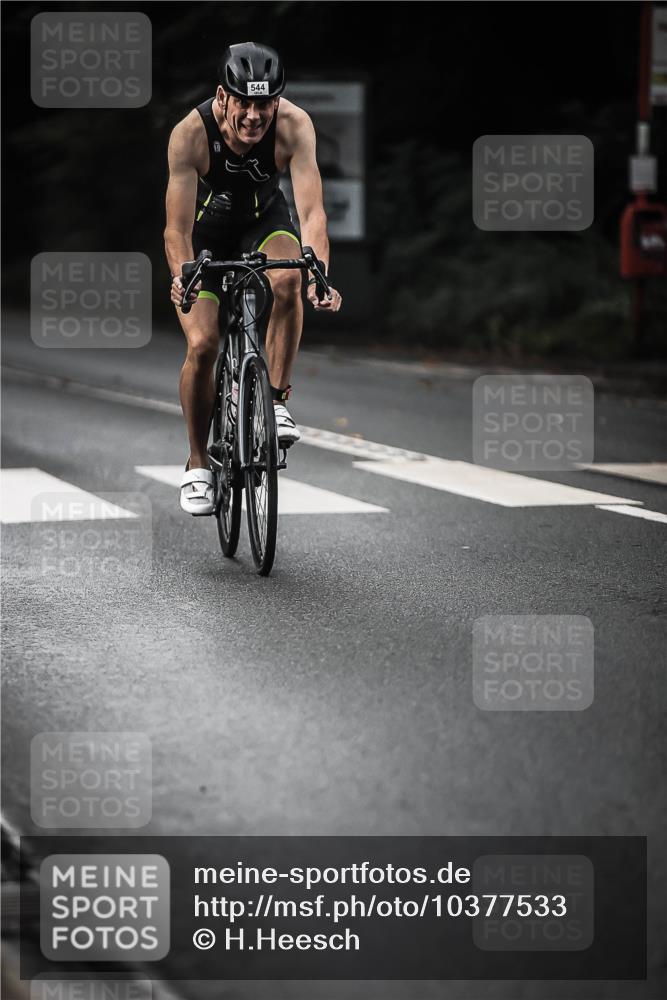 13.09.2026 - Stadtparktriathlon H.Heesch http://msf.ph/oto/10377533 13.09.2026 10:59:09 Radfahren 505, 530, 544, 582, 583, 677 meine-sportfotos.de