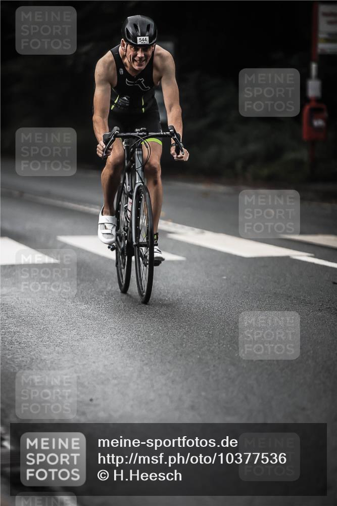 13.09.2026 - Stadtparktriathlon H.Heesch http://msf.ph/oto/10377536 13.09.2026 10:59:09 Radfahren 505, 530, 544, 582, 583, 677 meine-sportfotos.de