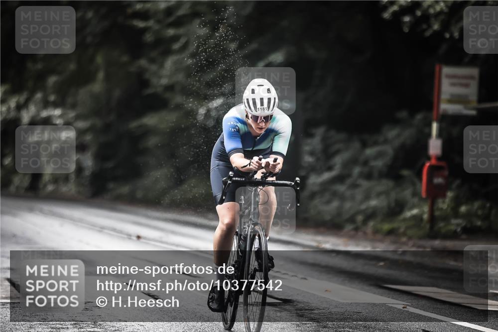 13.09.2026 - Stadtparktriathlon H.Heesch http://msf.ph/oto/10377542 13.09.2026 12:19:35 Radfahren 1045, 1098, 1112, 1134, 1148, 1158, 1177, 1181 meine-sportfotos.de