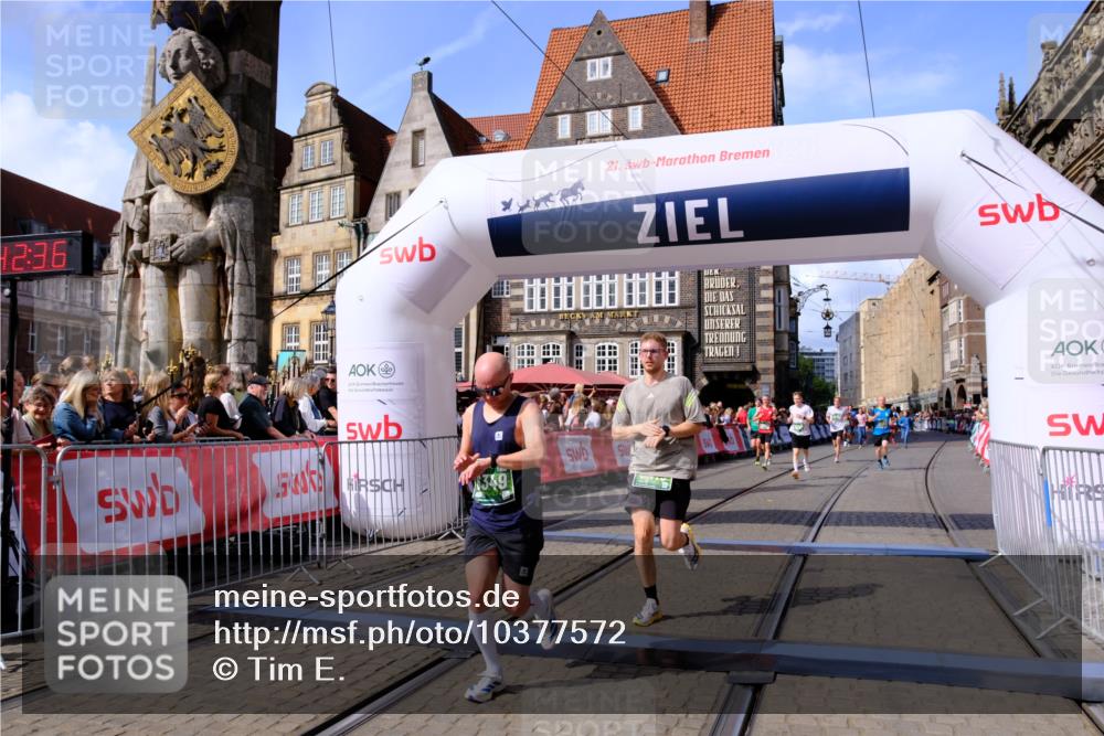 13.09.2026 - 21. swb-Marathon Bremen Tim E. http://msf.ph/oto/10377572 13.09.2026 13:13:25 Ziel 280, 313, 621, 868, 987, 1207, 2498, 2559, 2801, 2858, 2962, 3566, 3625, 4582, 5345, 5769, 6349, 7874, 8197, 8291, 8419, 8464, 9092, 9217, 13140 meine-sportfotos.de