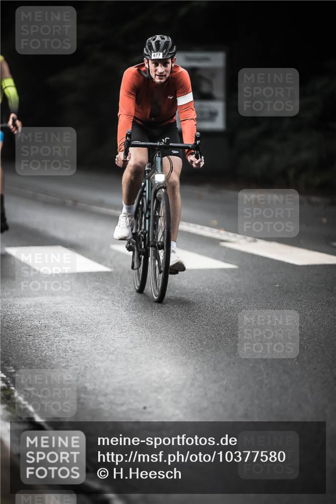 13.09.2026 - Stadtparktriathlon H.Heesch http://msf.ph/oto/10377580 13.09.2026 10:59:12 Radfahren 505, 530, 544, 583, 614, 674, 677 meine-sportfotos.de