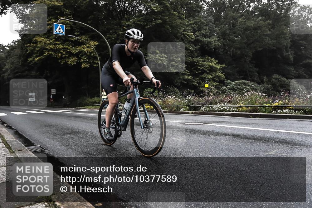 13.09.2026 - Stadtparktriathlon H.Heesch http://msf.ph/oto/10377589 13.09.2026 09:39:32 Radfahren 159 meine-sportfotos.de
