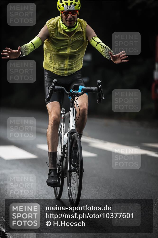13.09.2026 - Stadtparktriathlon H.Heesch http://msf.ph/oto/10377601 13.09.2026 10:59:14 Radfahren 530, 544, 583, 614, 674, 677 meine-sportfotos.de