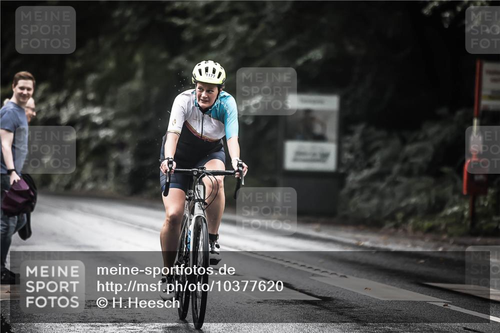 13.09.2026 - Stadtparktriathlon H.Heesch http://msf.ph/oto/10377620 13.09.2026 12:19:41 Radfahren 980, 1037, 1045, 1098, 1112, 1177, 1181 meine-sportfotos.de