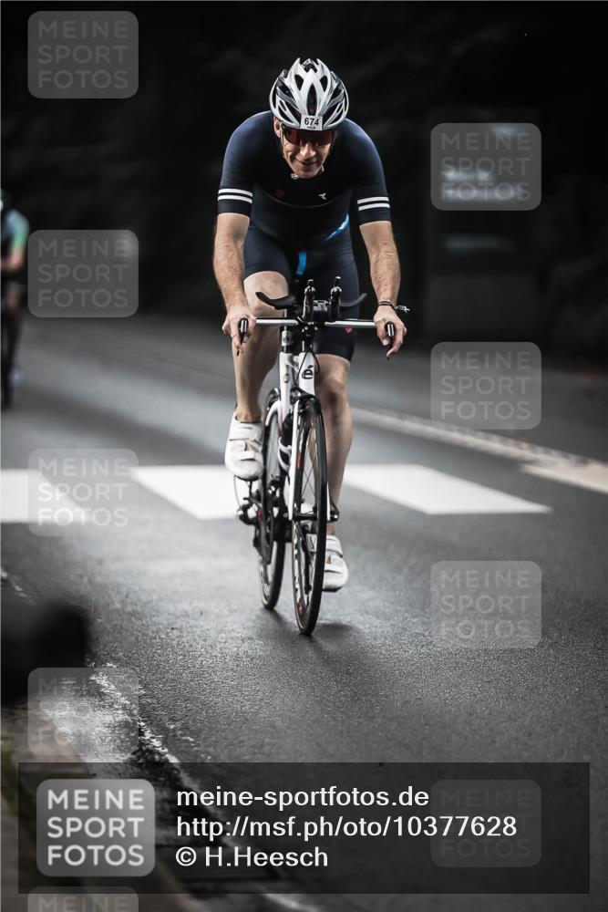 13.09.2026 - Stadtparktriathlon H.Heesch http://msf.ph/oto/10377628 13.09.2026 10:59:16 Radfahren 530, 564, 583, 614, 674, 677 meine-sportfotos.de