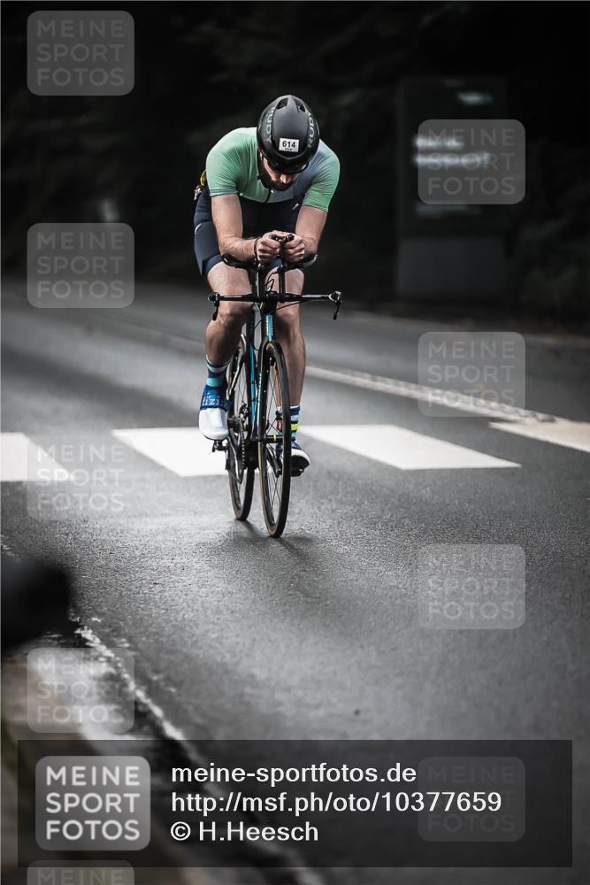 13.09.2026 - Stadtparktriathlon H.Heesch http://msf.ph/oto/10377659 13.09.2026 10:59:18 Radfahren 530, 564, 614, 674, 677 meine-sportfotos.de
