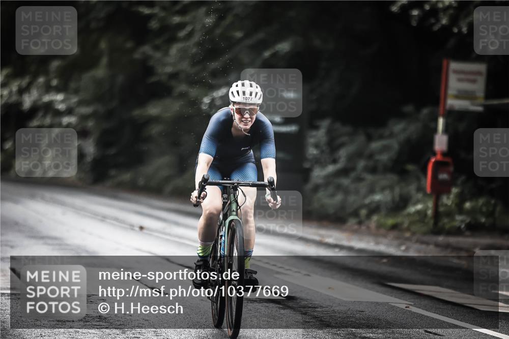 13.09.2026 - Stadtparktriathlon H.Heesch http://msf.ph/oto/10377669 13.09.2026 12:19:49 Radfahren 970, 980, 1037, 1077, 1137 meine-sportfotos.de