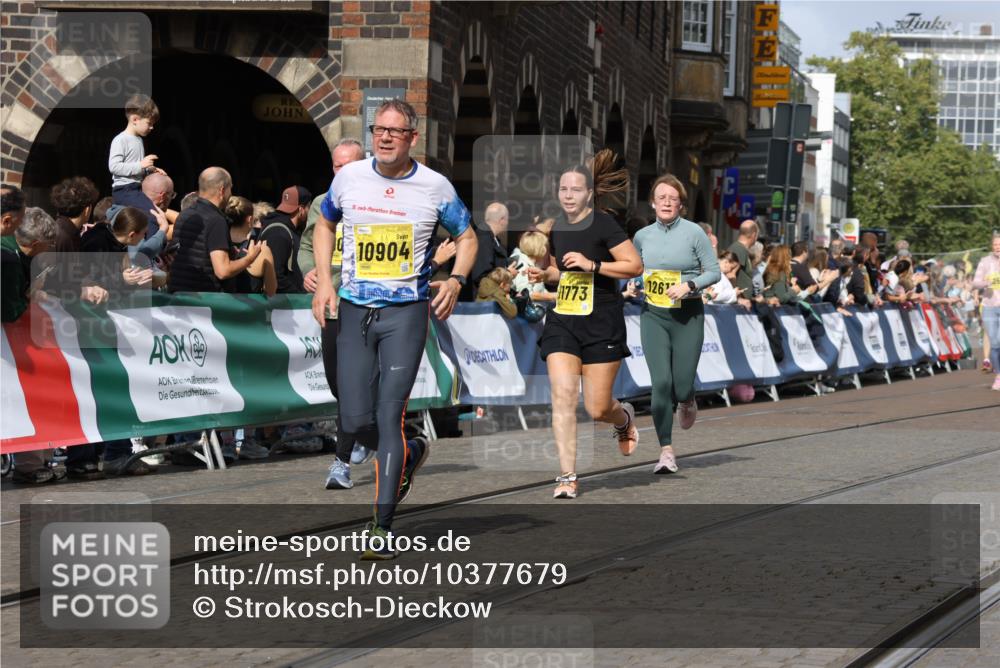 13.09.2026 - 21. swb-Marathon Bremen Strokosch-Dieckow http://msf.ph/oto/10377679 13.09.2026 11:03:33 Ziel 10092, 10150, 10195, 10237, 10528, 10531, 10598, 10715, 10724, 10727, 10959, 11070, 11095, 11493, 11676, 11830, 11836, 12068, 12184, 12185, 12214, 12421, 12432, 12483, 10090, 10091, 10327, 10569, 10796, 10950, 11595, 11868, 12074 meine-sportfotos.de