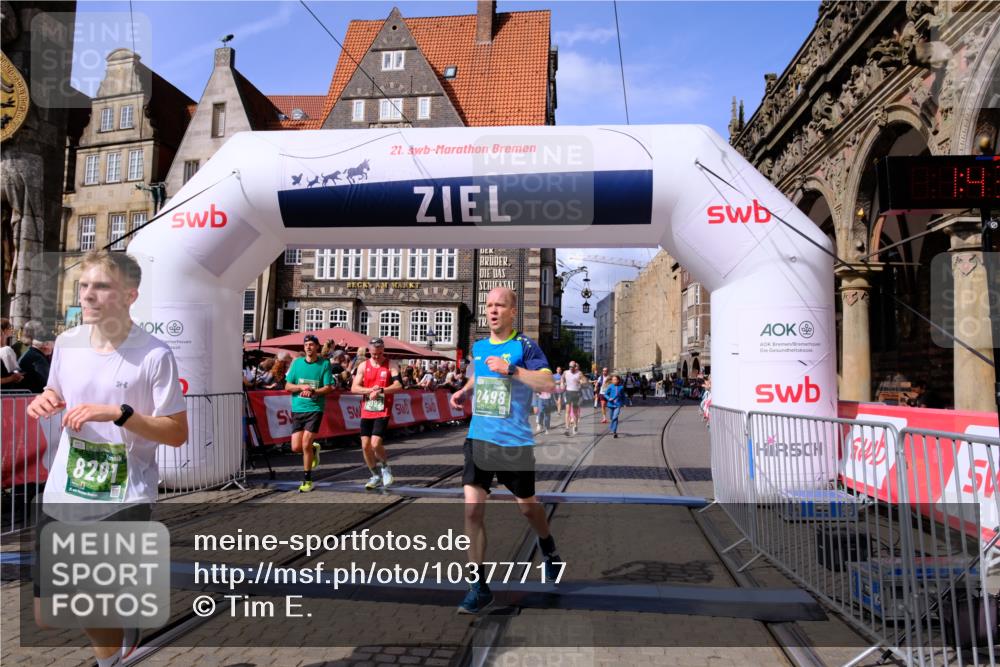 13.09.2026 - 21. swb-Marathon Bremen Tim E. http://msf.ph/oto/10377717 13.09.2026 13:13:29 Ziel 280, 313, 621, 868, 987, 1207, 2130, 2498, 2962, 3566, 3625, 4582, 5345, 5769, 6038, 6349, 6394, 7874, 8197, 8291, 8419, 8464, 9092, 9217 meine-sportfotos.de