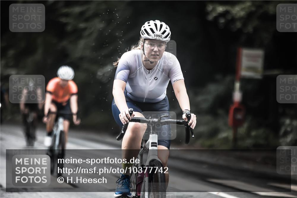 13.09.2026 - Stadtparktriathlon H.Heesch http://msf.ph/oto/10377742 13.09.2026 12:19:57 Radfahren 880, 955, 970, 985, 1047, 1067, 1090, 1137, 1138, 1157 meine-sportfotos.de
