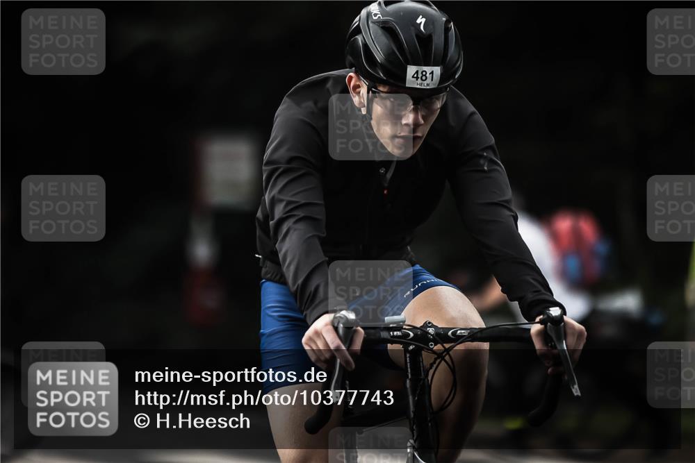 13.09.2026 - Stadtparktriathlon H.Heesch http://msf.ph/oto/10377743 13.09.2026 10:59:26 Radfahren 481, 564, 599 meine-sportfotos.de