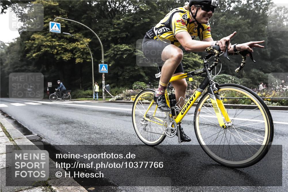 13.09.2026 - Stadtparktriathlon H.Heesch http://msf.ph/oto/10377766 13.09.2026 09:48:28 Radfahren 211 meine-sportfotos.de