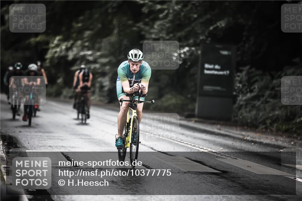 13.09.2026 - Stadtparktriathlon H.Heesch http://msf.ph/oto/10377775 13.09.2026 12:20:04 Radfahren 880, 955, 985, 1024, 1028, 1047, 1056, 1067, 1087, 1138, 1149, 1157, 1187 meine-sportfotos.de