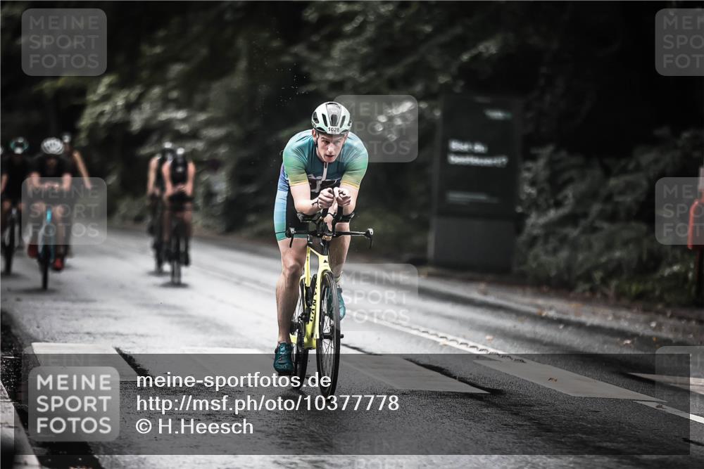 13.09.2026 - Stadtparktriathlon H.Heesch http://msf.ph/oto/10377778 13.09.2026 12:20:04 Radfahren 880, 955, 985, 1024, 1028, 1047, 1056, 1067, 1087, 1138, 1149, 1157, 1187 meine-sportfotos.de
