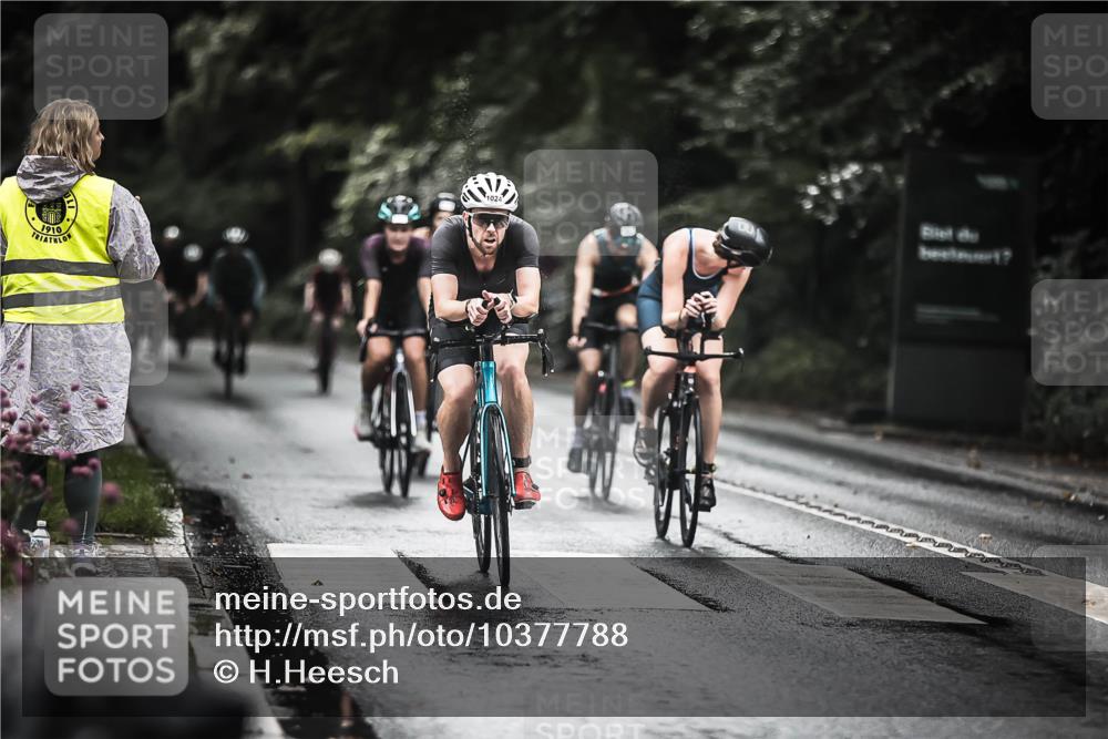 13.09.2026 - Stadtparktriathlon H.Heesch http://msf.ph/oto/10377788 13.09.2026 12:20:05 Radfahren 880, 955, 985, 1024, 1028, 1047, 1056, 1067, 1087, 1120, 1138, 1149, 1187 meine-sportfotos.de