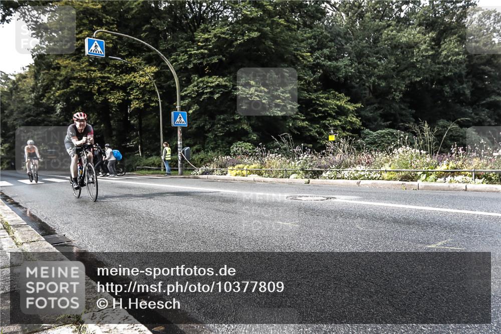 13.09.2026 - Stadtparktriathlon H.Heesch http://msf.ph/oto/10377809 13.09.2026 10:45:52 Radfahren 406, 429, 487, 543, 550 meine-sportfotos.de