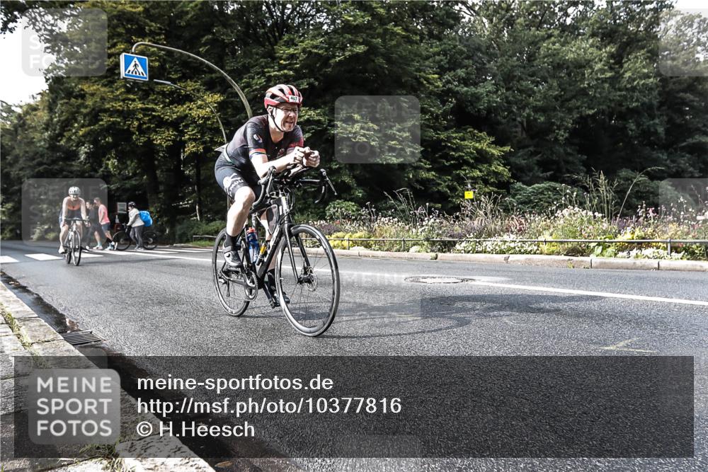 13.09.2026 - Stadtparktriathlon H.Heesch http://msf.ph/oto/10377816 13.09.2026 10:45:53 Radfahren 406, 429, 487 meine-sportfotos.de