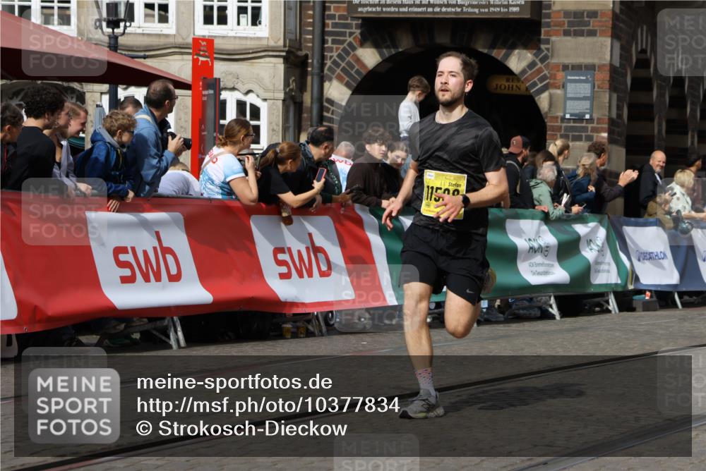 13.09.2026 - 21. swb-Marathon Bremen Strokosch-Dieckow http://msf.ph/oto/10377834 13.09.2026 11:03:37 Ziel 10092, 10150, 10187, 10195, 10237, 10309, 10528, 10531, 10598, 10724, 10727, 10904, 10959, 11070, 11493, 11598, 11676, 11773, 11830, 11836, 12068, 12184, 12185, 12214, 12611, 10090, 10091, 10152, 10327, 10357, 10429, 10569, 10796, 10918, 10950, 11325, 11451, 11595, 11868, 11967, 12074 meine-sportfotos.de