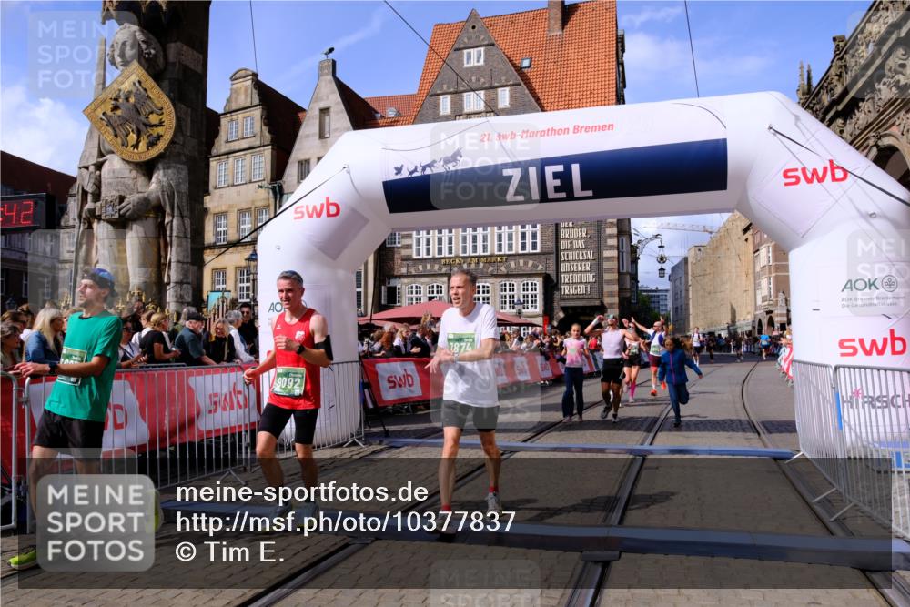 13.09.2026 - 21. swb-Marathon Bremen Tim E. http://msf.ph/oto/10377837 13.09.2026 13:13:31 Ziel 280, 313, 621, 868, 987, 1207, 2130, 2498, 2962, 3566, 3625, 4582, 5345, 5769, 6038, 6394, 7874, 8197, 8291, 8419, 8464, 9092 meine-sportfotos.de
