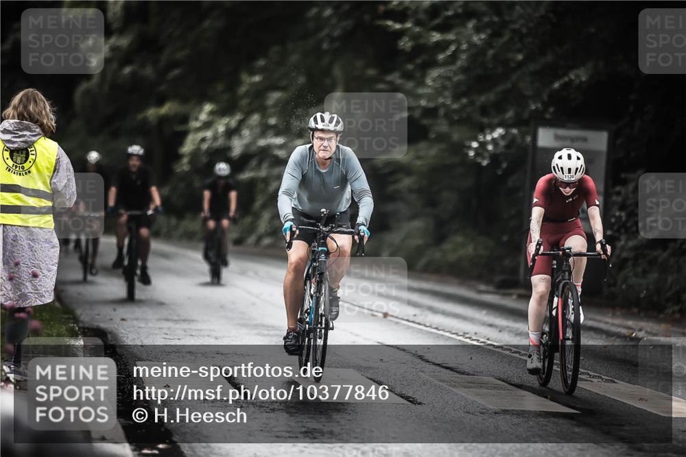 13.09.2026 - Stadtparktriathlon H.Heesch http://msf.ph/oto/10377846 13.09.2026 12:20:10 Radfahren 844, 938, 949, 1004, 1024, 1028, 1056, 1087, 1120, 1149, 1187 meine-sportfotos.de