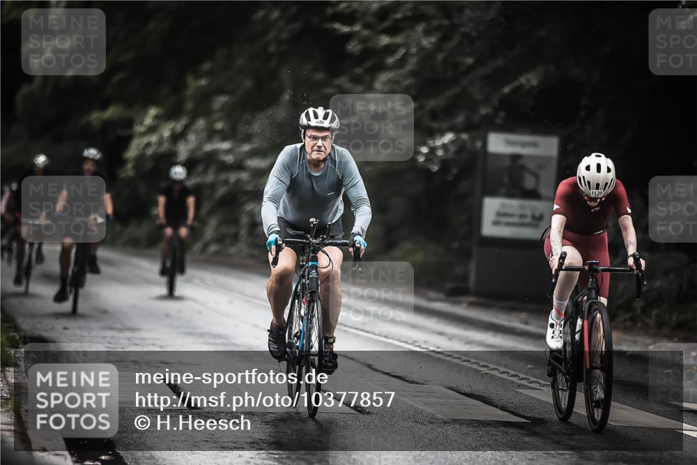 13.09.2026 - Stadtparktriathlon H.Heesch http://msf.ph/oto/10377857 13.09.2026 12:20:11 Radfahren 844, 938, 949, 1004, 1024, 1051, 1056, 1087, 1120, 1149, 1187 meine-sportfotos.de