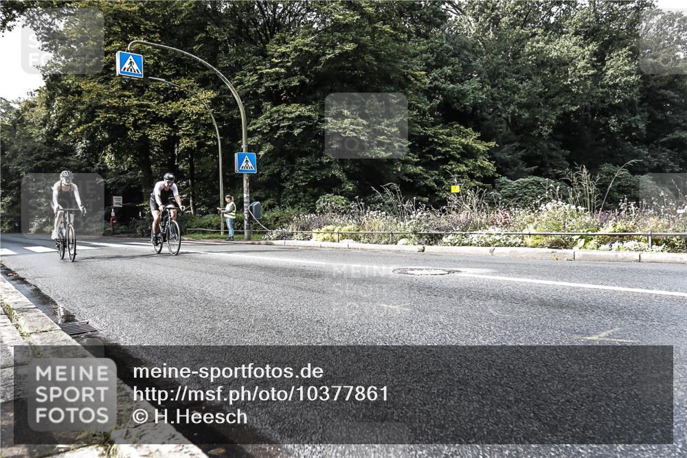 13.09.2026 - Stadtparktriathlon H.Heesch http://msf.ph/oto/10377861 13.09.2026 10:46:04 Radfahren 361, 566 meine-sportfotos.de