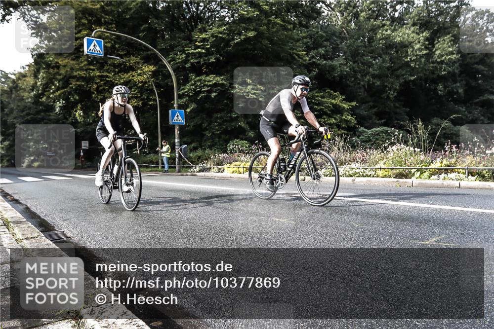 13.09.2026 - Stadtparktriathlon H.Heesch http://msf.ph/oto/10377869 13.09.2026 10:46:05 Radfahren 361, 566, 571 meine-sportfotos.de