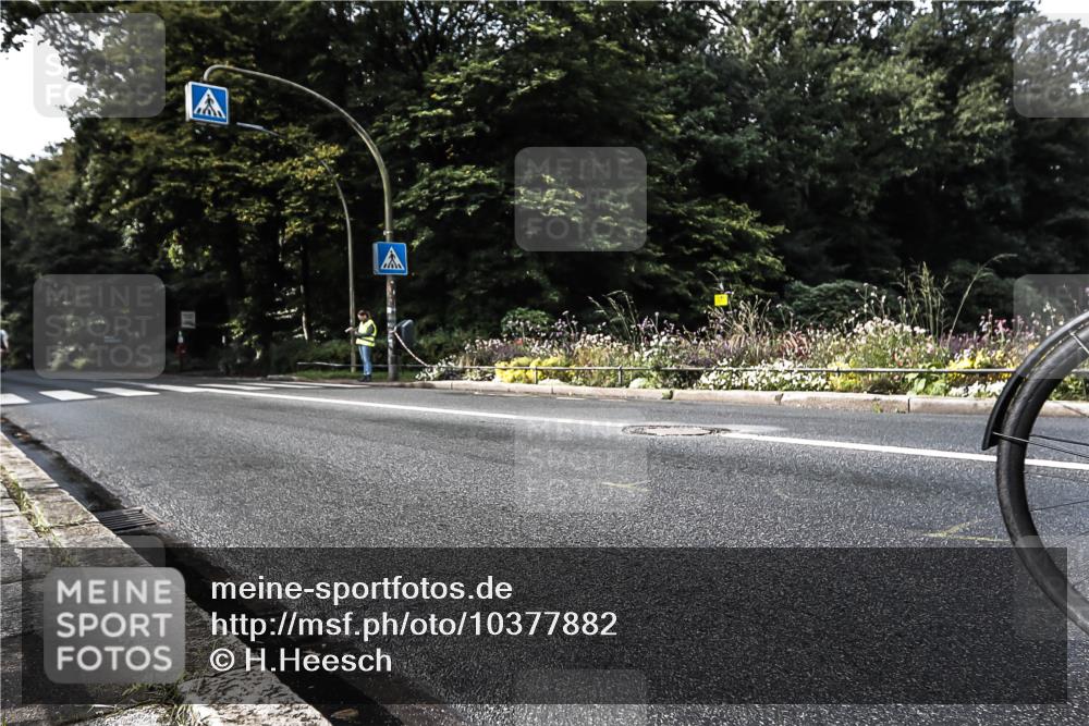 13.09.2026 - Stadtparktriathlon H.Heesch http://msf.ph/oto/10377882 13.09.2026 10:46:05 Radfahren 361, 566, 571 meine-sportfotos.de