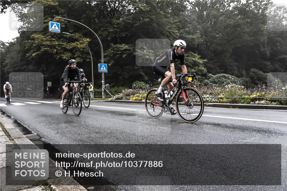 13.09.2026 - Stadtparktriathlon H.Heesch http://msf.ph/oto/10377886 13.09.2026 09:51:42 Radfahren 213, 262, 264, 287, 296, 313 meine-sportfotos.de