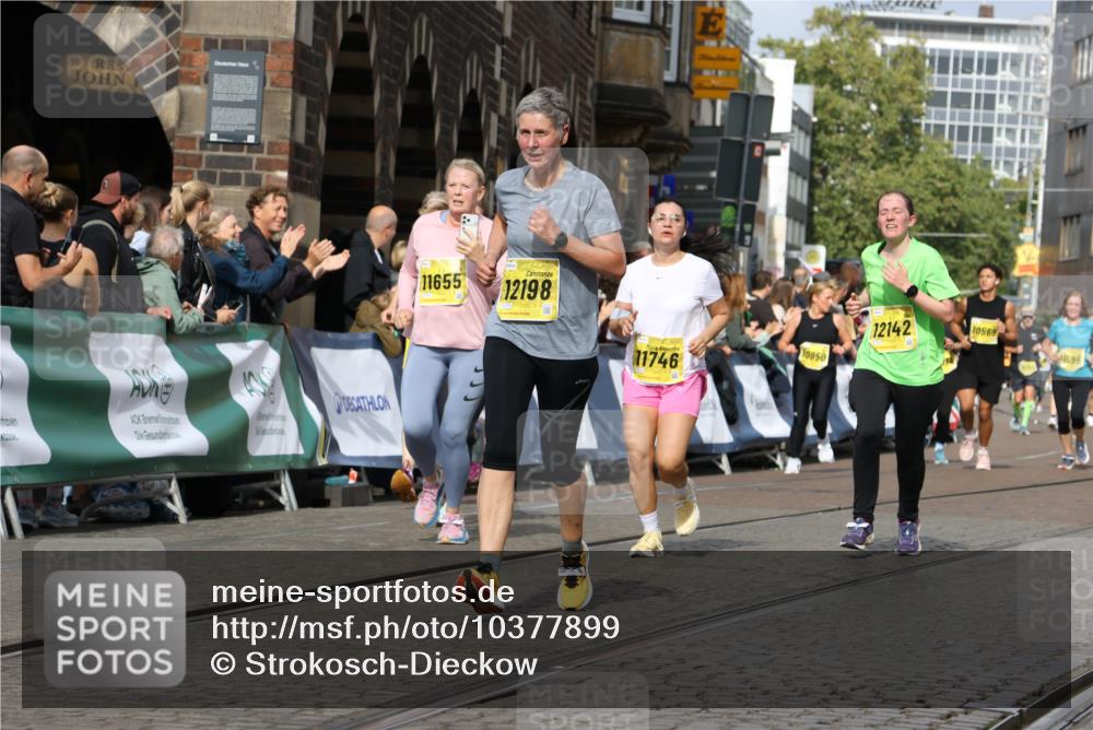 13.09.2026 - 21. swb-Marathon Bremen Strokosch-Dieckow http://msf.ph/oto/10377899 13.09.2026 11:03:40 Ziel 10092, 10150, 10187, 10195, 10237, 10309, 10531, 10724, 10904, 10959, 11493, 11598, 11773, 11830, 12068, 12184, 12185, 12611, 10152, 10357, 10403, 10429, 10796, 10918, 11149, 11325, 11451, 11511, 11868, 11967, 12504 meine-sportfotos.de