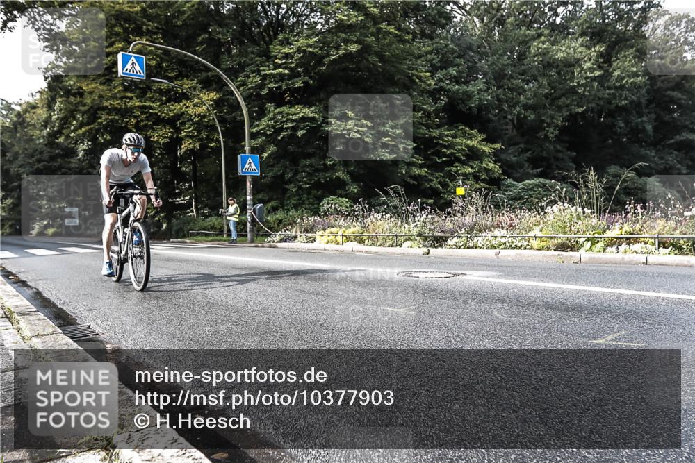 13.09.2026 - Stadtparktriathlon H.Heesch http://msf.ph/oto/10377903 13.09.2026 10:46:08 Radfahren 361, 566, 571 meine-sportfotos.de
