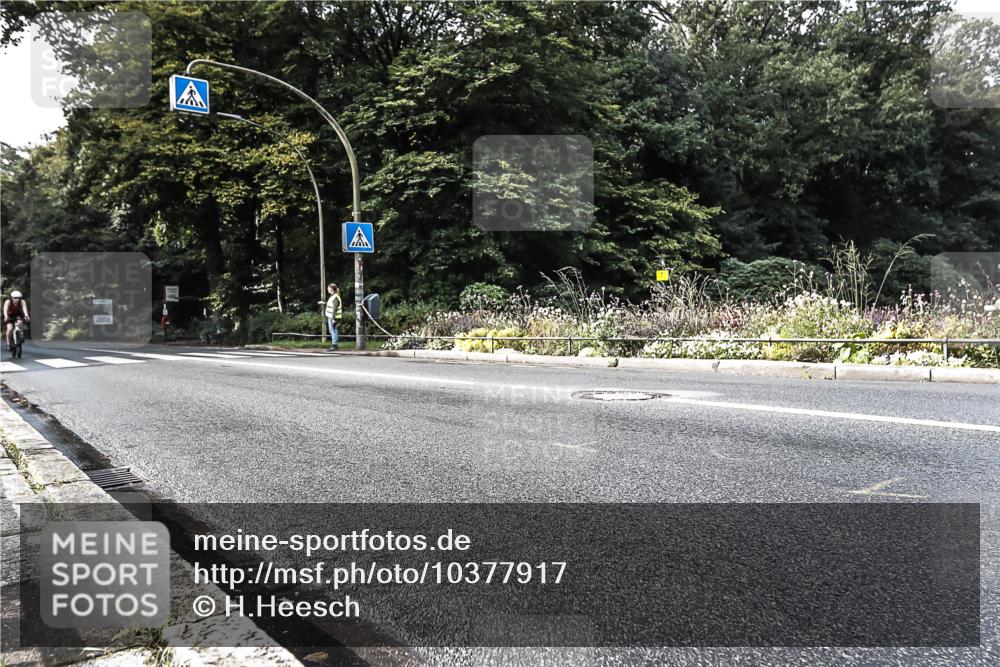 13.09.2026 - Stadtparktriathlon H.Heesch http://msf.ph/oto/10377917 13.09.2026 10:46:09 Radfahren 432, 571 meine-sportfotos.de