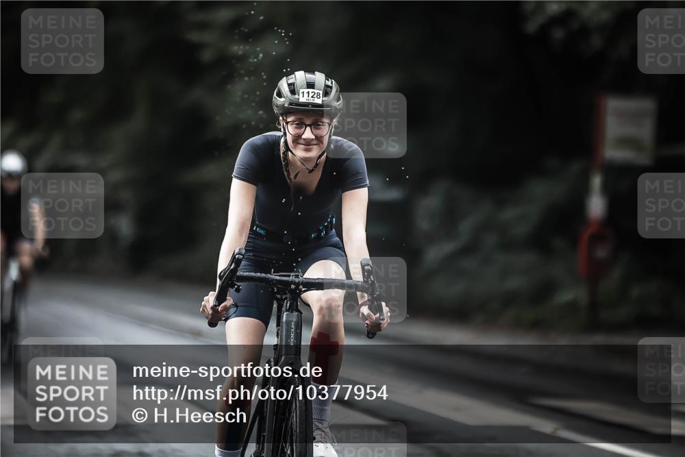 13.09.2026 - Stadtparktriathlon H.Heesch http://msf.ph/oto/10377954 13.09.2026 12:20:20 Radfahren 844, 949, 1004, 1051, 1088, 1123, 1128, 1164 meine-sportfotos.de