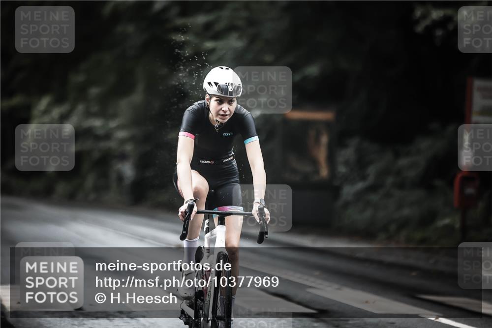 13.09.2026 - Stadtparktriathlon H.Heesch http://msf.ph/oto/10377969 13.09.2026 12:20:22 Radfahren 844, 1051, 1088, 1123, 1128, 1164 meine-sportfotos.de