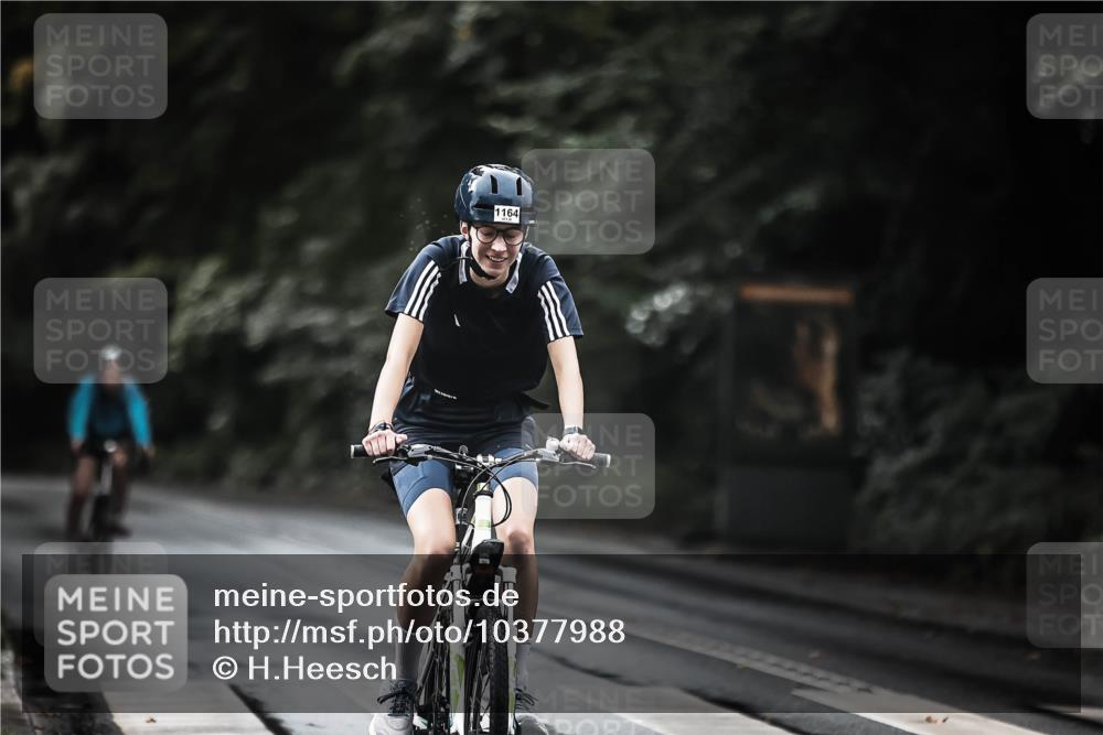 13.09.2026 - Stadtparktriathlon H.Heesch http://msf.ph/oto/10377988 13.09.2026 12:20:26 Radfahren 1088, 1091, 1128, 1164 meine-sportfotos.de