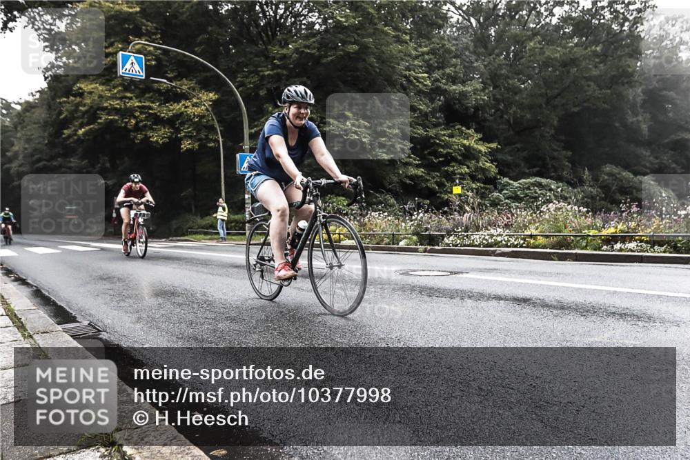 13.09.2026 - Stadtparktriathlon H.Heesch http://msf.ph/oto/10377998 13.09.2026 09:52:50 Radfahren 228, 255, 256, 308, 323 meine-sportfotos.de