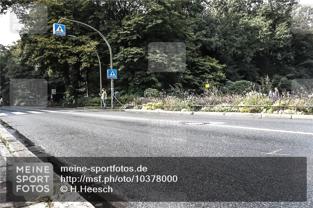 13.09.2026 - Stadtparktriathlon H.Heesch http://msf.ph/oto/10378000 13.09.2026 10:46:18 Radfahren 377, 381, 420, 464 meine-sportfotos.de