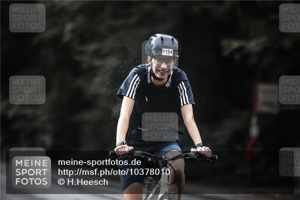13.09.2026 - Stadtparktriathlon H.Heesch http://msf.ph/oto/10378010 13.09.2026 12:20:27 Radfahren 1088, 1091, 1164 meine-sportfotos.de