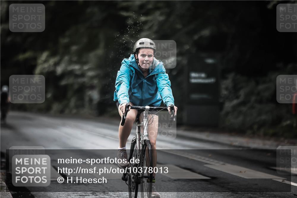 13.09.2026 - Stadtparktriathlon H.Heesch http://msf.ph/oto/10378013 13.09.2026 12:20:30 Radfahren 1091, 1164 meine-sportfotos.de